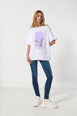 Camiseta oversize blanca de Looney Tunes con manga corta