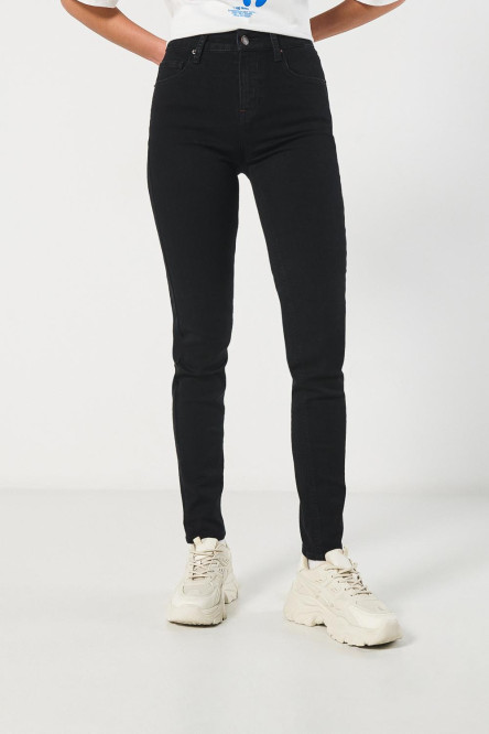 Jean jegging tiro alto negro ceñido con bolsillos