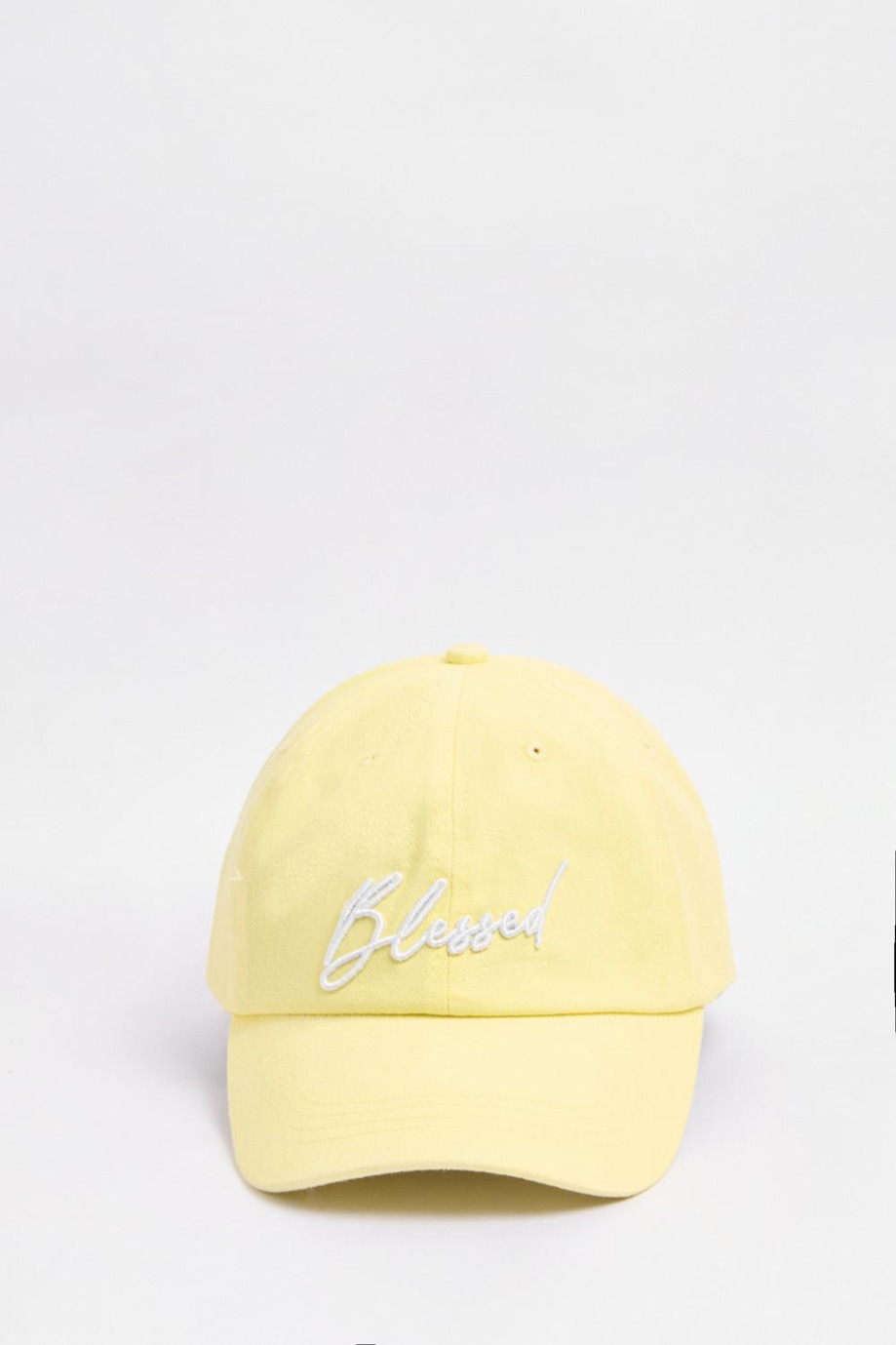 Gorra beisbolera en color amarillo con bordado frontal 3D