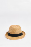 Sombrero masculino de silueta fedora, elaborado en fique sintético trenzado con adorno en contorno, ideal para  todas tu salidas