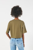 Camiseta oversize crop top unicolor con arte college