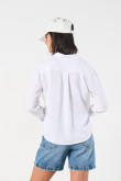 Blusa unicolor con prense delantero y manga larga