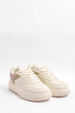 Tenis urbanos tipo skate, crema con contraste.