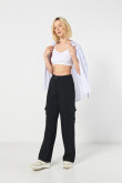 Camiseta crop top unicolor con escote V y tiras