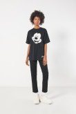 Camiseta manga corta oversize negra con diseño de Mickey