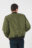 Chaqueta unicolor bomber con cremallera y bolsillos