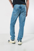 Jean azul claro 90´S con bota recta, bolsillos y tiro bajo
