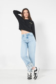 Jean 90´S tiro alto azul claro con diseños en bota