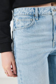 Jean 90´S tiro alto azul claro con diseños en bota