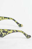 gafas de sol de marco rectangular  con estampado nacarado en verde oscuro