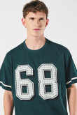 Camiseta verde oscura cuello redondo college oversize