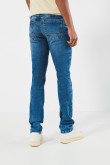 Jean azul claro skinny con 5 bolsillos y tiro bajo