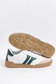 Tenis blancos tipo casuales con contrastes verdes