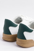 Tenis blancos tipo casuales con contrastes verdes