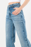 Jean tiro alto 90´S bota recta azul claro con bolsillos