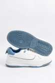 Tenis unicolores casuales con suelas planas y perforaciones