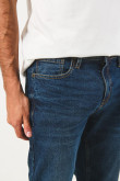 Jean azul oscuro slim ajustado con tiro bajo y cremallera