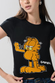 Camiseta en rib negra manga corta con arte de Garfield