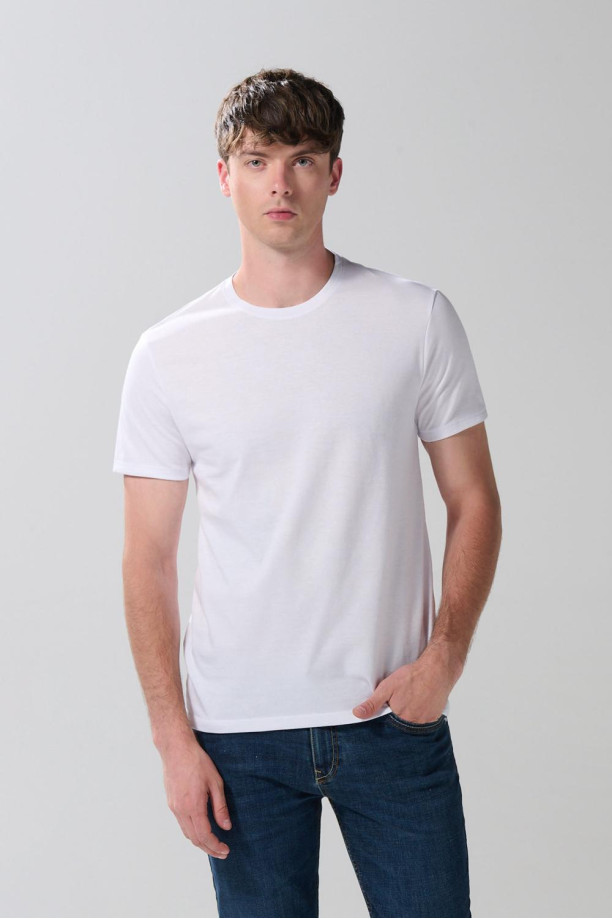 Camiseta blanca manga corta en algodón con cuello redondo