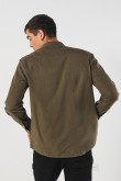 Camisa cuello neru manga larga en slim fit