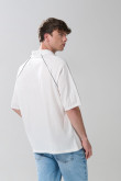 Camiseta college deportiva oversize crema con manga corta