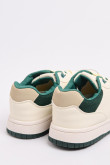 Tenis cremas casuales con suelas planas y contrastes