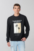 Buzo cuello redondo negro con diseño de playa