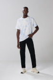 Jean negro 90´S con bolsillos, tiro bajo y bota recta