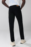 Jean negro 90´S con bolsillos, tiro bajo y bota recta