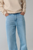 Jean baggy bota ancha azul claro con tiro medio
