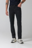 Jean straight leg tiro bajo gris intenso con bota recta