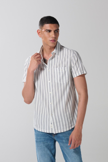 Camisa unicolor a rayas manga corta con botones