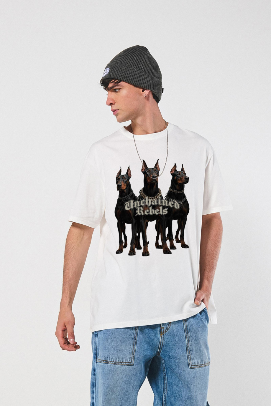 Camiseta oversize manga corta unicolor con diseño de perros