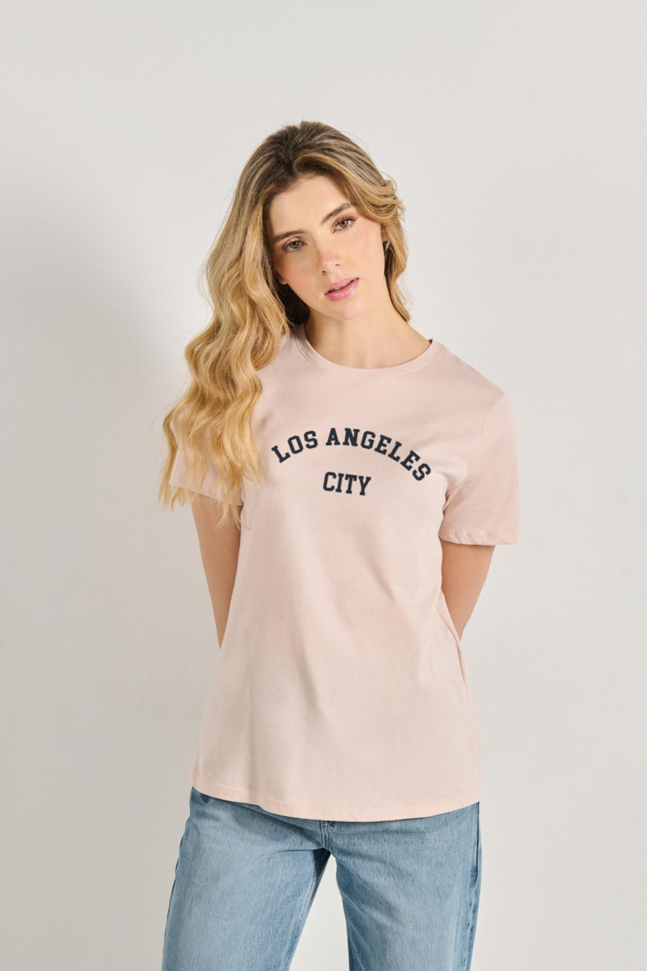 Camiseta en algodón manga corta unicolor con texto college