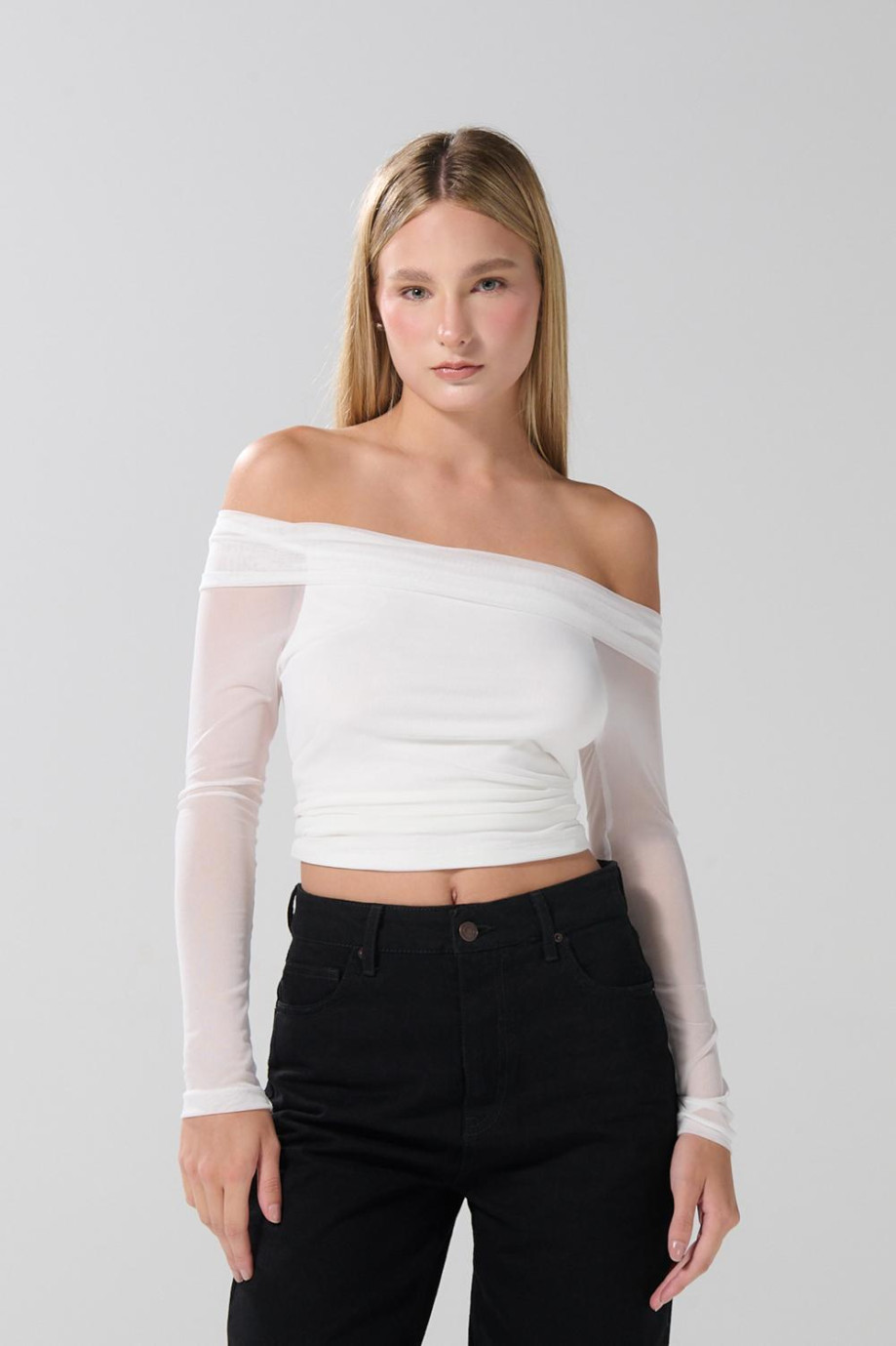 Camiseta para mujer escote bandeja con doblez manga larga uniclor.