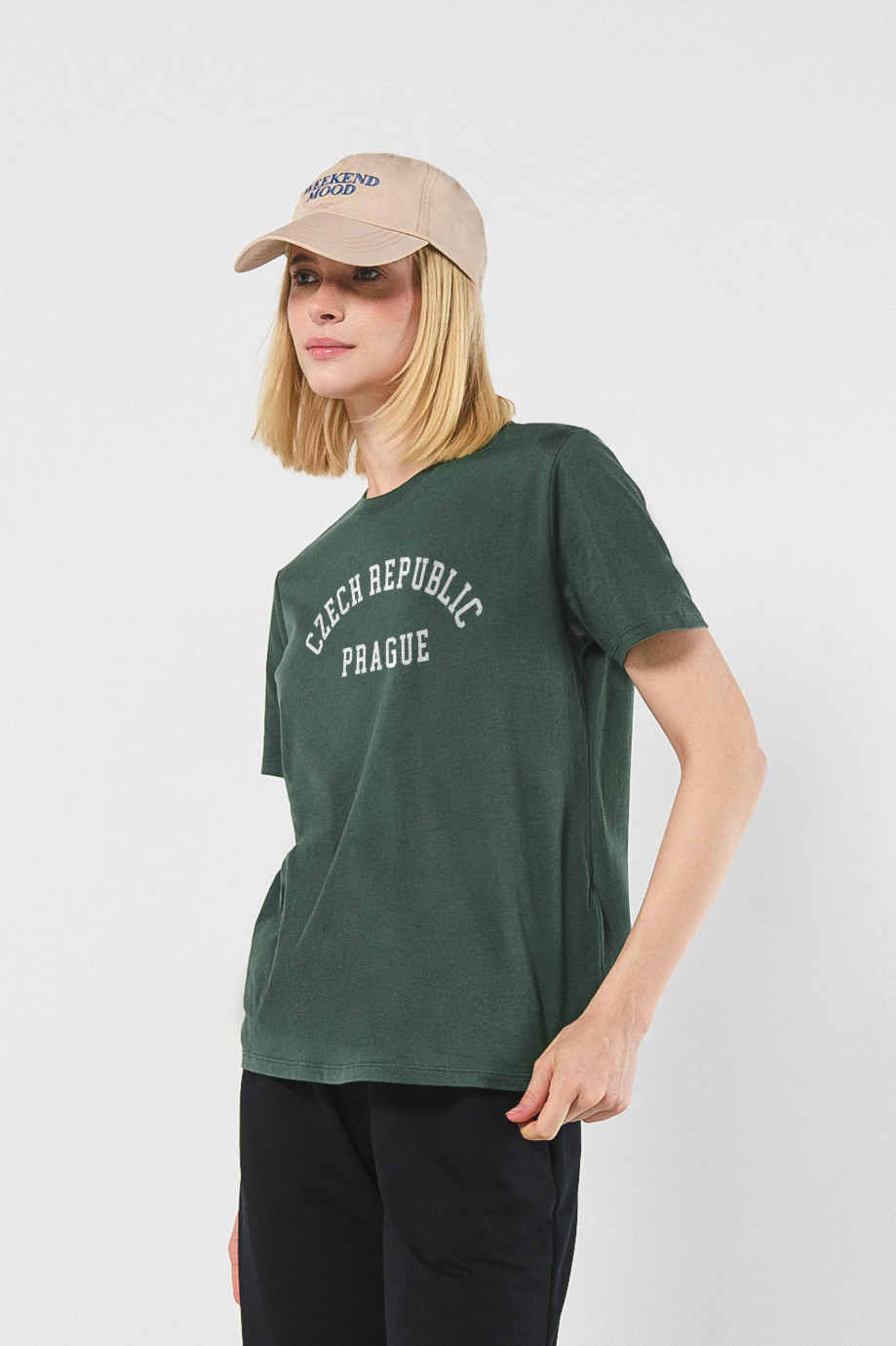 Camiseta en algodón college unicolor con cuello redondo