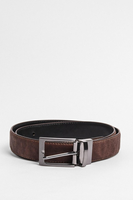 Cinturón café reversible con hebilla cuadrada metálica