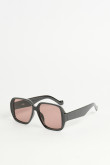 Gafas de sol, marco cuadrado negro con lente cafe.