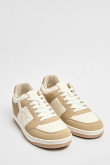 Tenis casuales unicolores con perforaciones y cortes