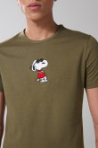 Camiseta unicolor cuello redondo con bordado de Snoopy