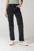 Jean tiro alto straight leg azul oscuro con bota recta