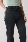 Jean tiro alto straight leg azul oscuro con bota recta