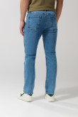 Jean bota recta straight leg azul claro con tiro bajo