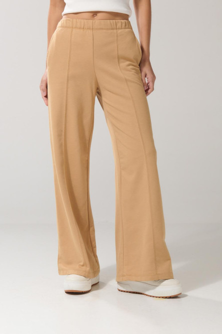 Pantalón jogger unicolor con bota recta y bolsillos
