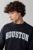 Buzo college negro cuello redondo con hombro rodado