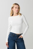 Camiseta ajustada blanca con texturas y manga larga