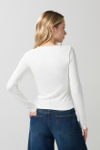 Camiseta ajustada blanca con texturas y manga larga