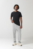 Pantalón jogger gris claro con vena decorativa en frente