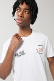 Camiseta ajustada manga corta unicolor con arte college