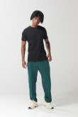 Pantalón jogger unicolor con bolsillos y bota recta